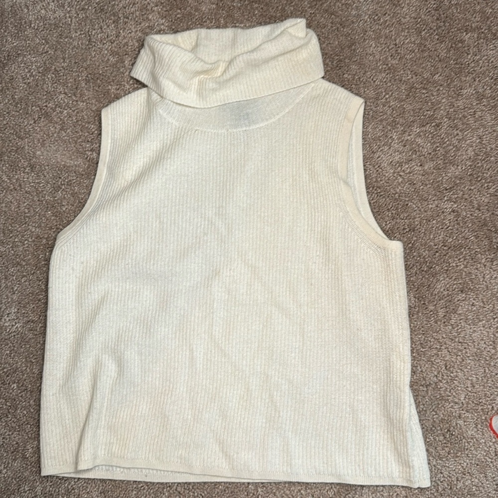 House Of Harlow Sweater